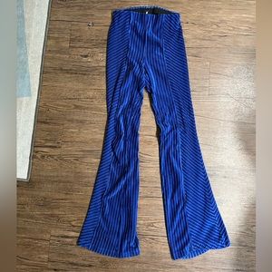 Women’s Free People Slim Pull-On Velvet Flare Pants